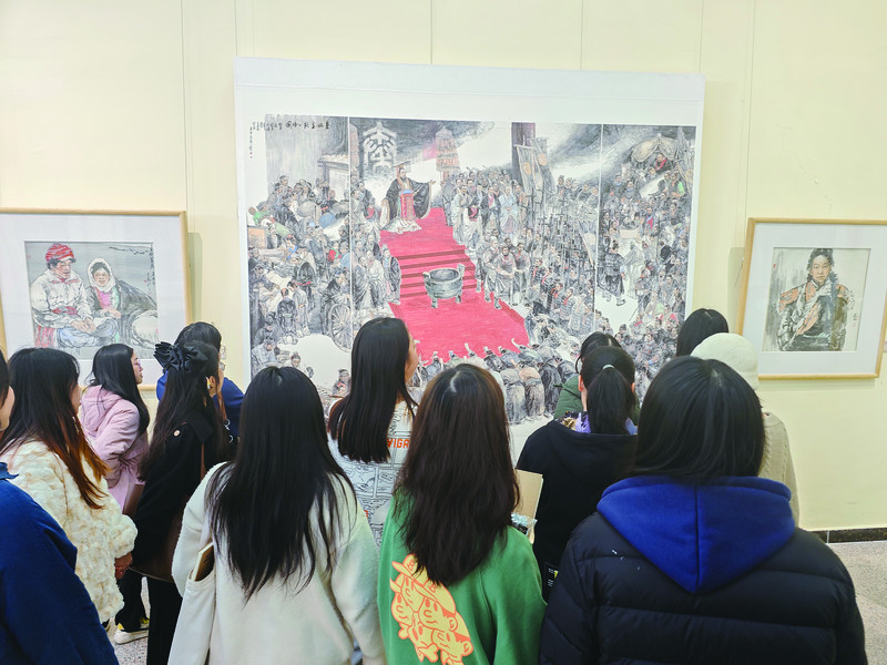 1704244593279157.jpg 12月27日,心生万象——王巍中国画作品展在肇庆美术馆开幕。 西江日报记者 曹笑 摄2.jpg